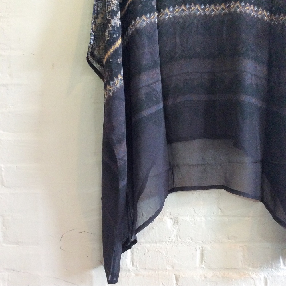 Da-Nang silk sheer high low button up patterned blouse - Picture 11 of 14